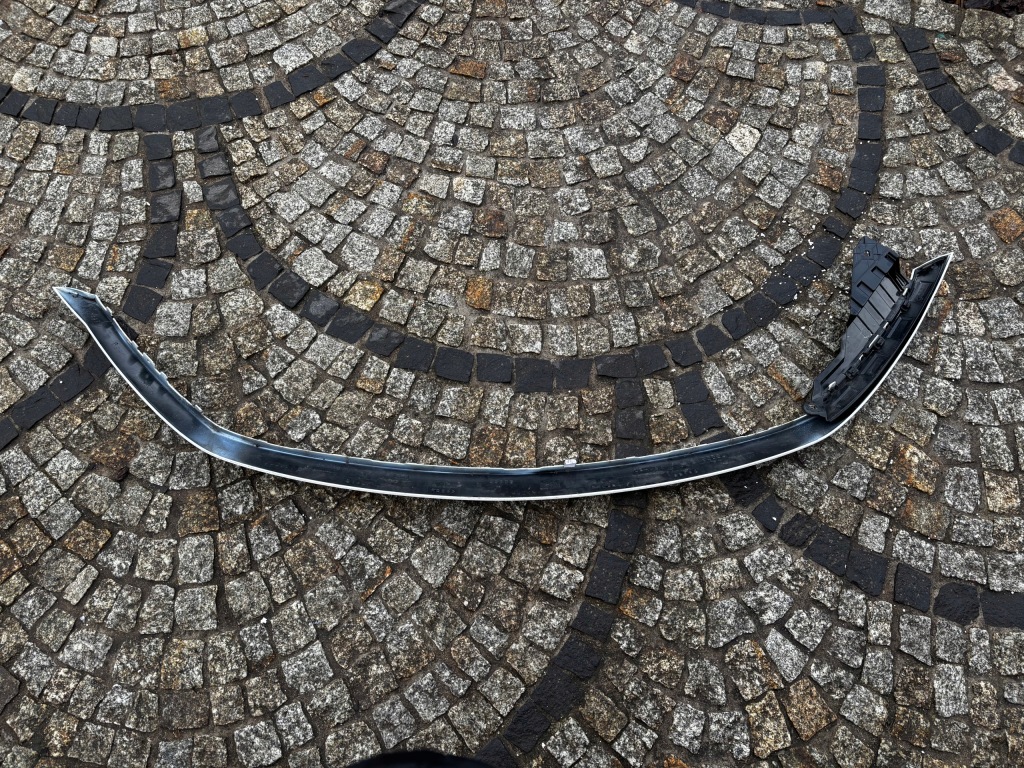 фото №11, Mercedes 243 eqb молдинг бампера напрямна перед 2438853900 2438855400 оригінал