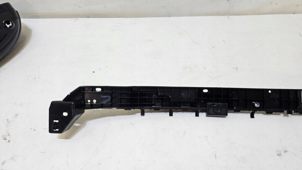 Напрямна кронштейн бампера задня tesla model y 1494045-00-e Зі Шроту