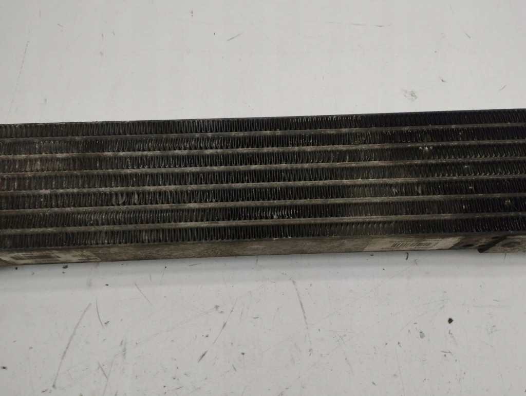 Mercedes-benz a w169 2008 радиатор топлива a0005010665 Недорого