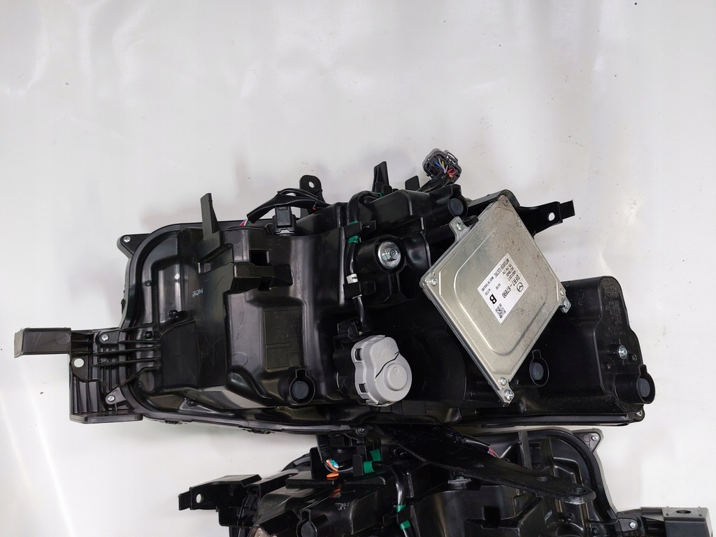 фото №8, Mazda cx30 led лампа ліва права ka174 dfr7-51080 dfr7-51040