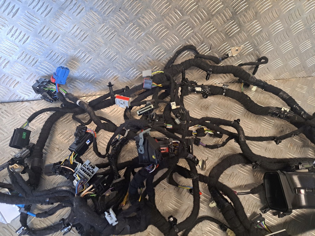 фото №5, Ford kuga mk3 2021 r электропроводка консоли