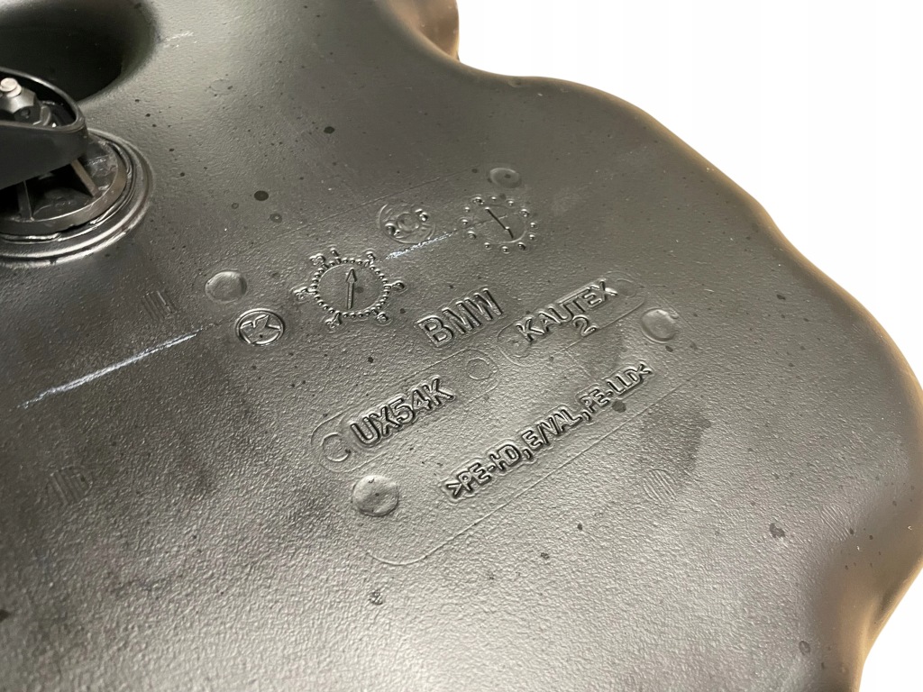 Бак топлива 54l фильтр угольный насос топливная bmw 2 u06 x1 u11 бензин с Разборки