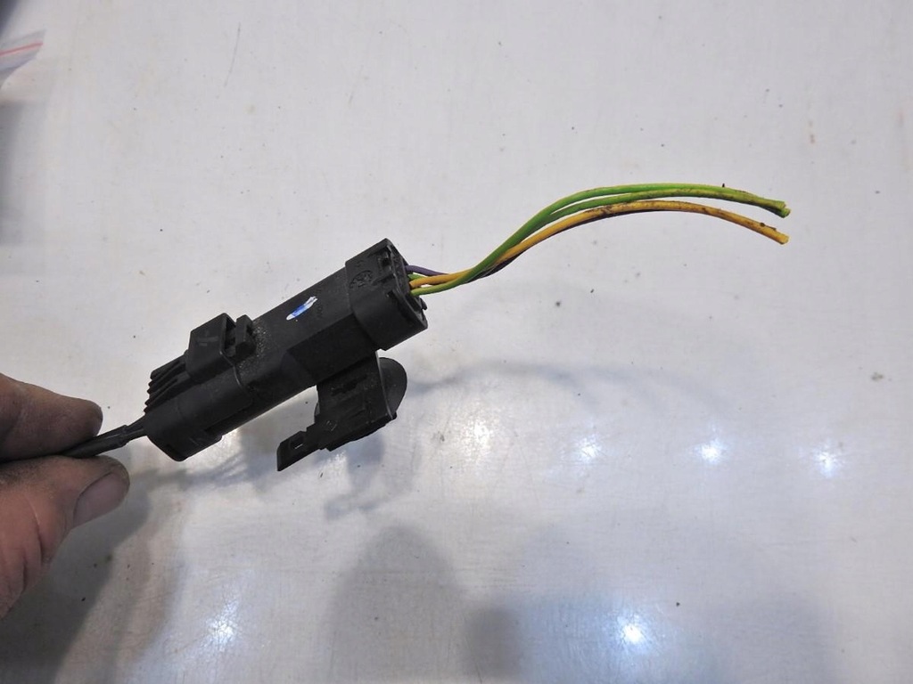 фото №3, Защёлки поперечина безопасности левый задняя c5 i lift