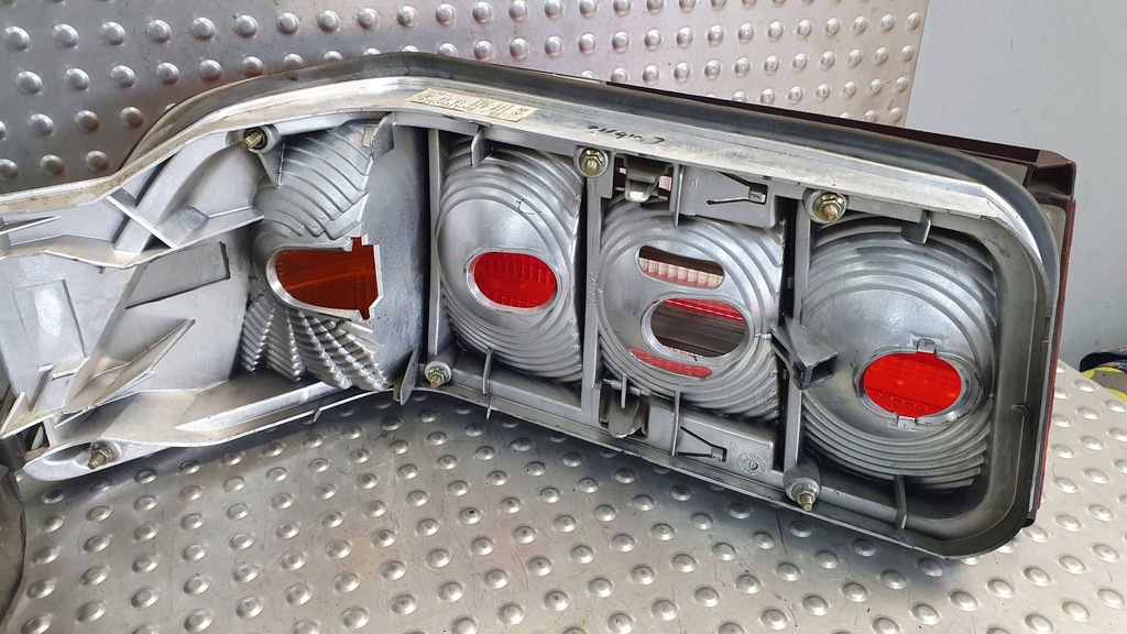 фото №12, Лампа задня права mercedes sl r129 w129 1298201864 89-