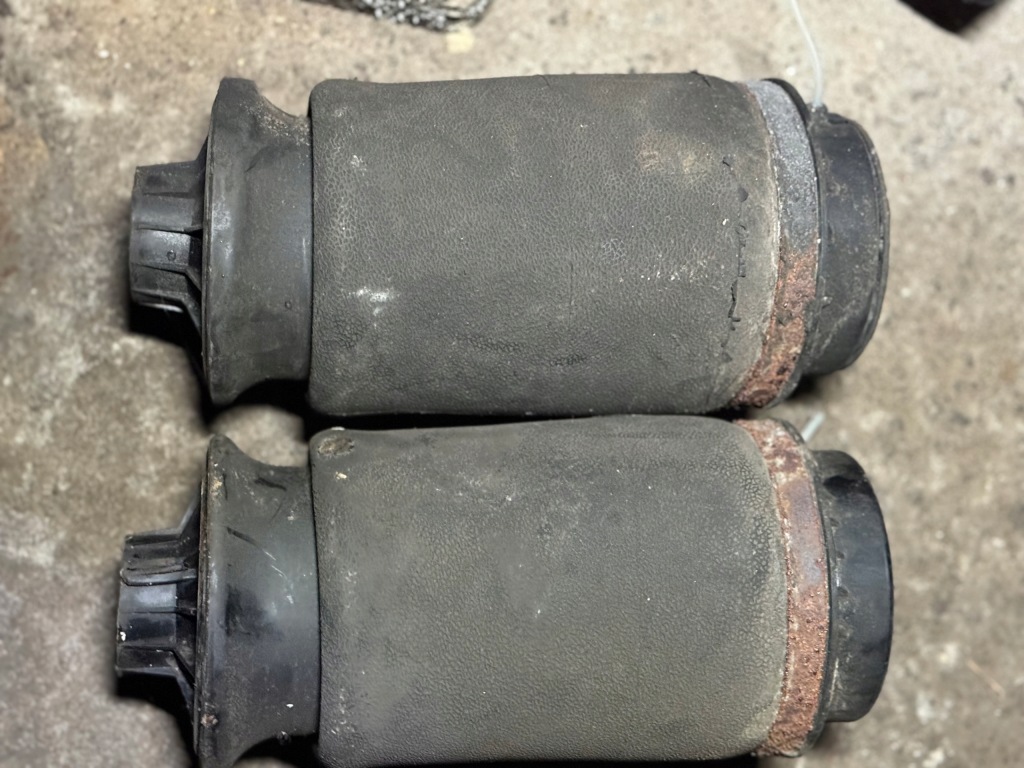 фото №1, Mercedes ml w166 166 пневмоподушка задня задній правий лівий