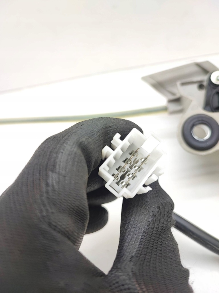 фото №5, Mercedes-benz e w212 2010 моторчик шторки безопасности стекло задний