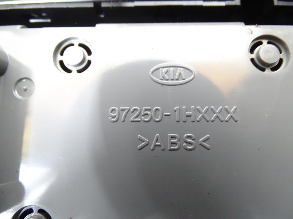 фото №12, Рамка радіо ґрати обдув дисплей панель кондиціонер kia ceed i fl 09-2012 eu