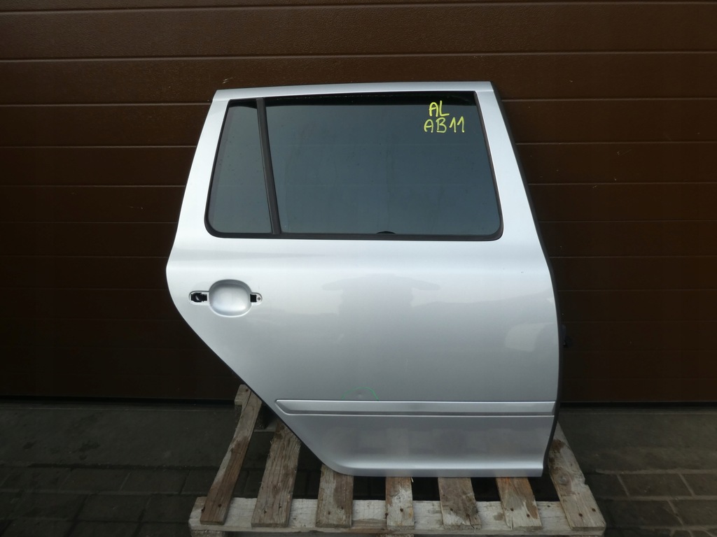 фото №1, Дверь правое задняя skoda octavia ii полный