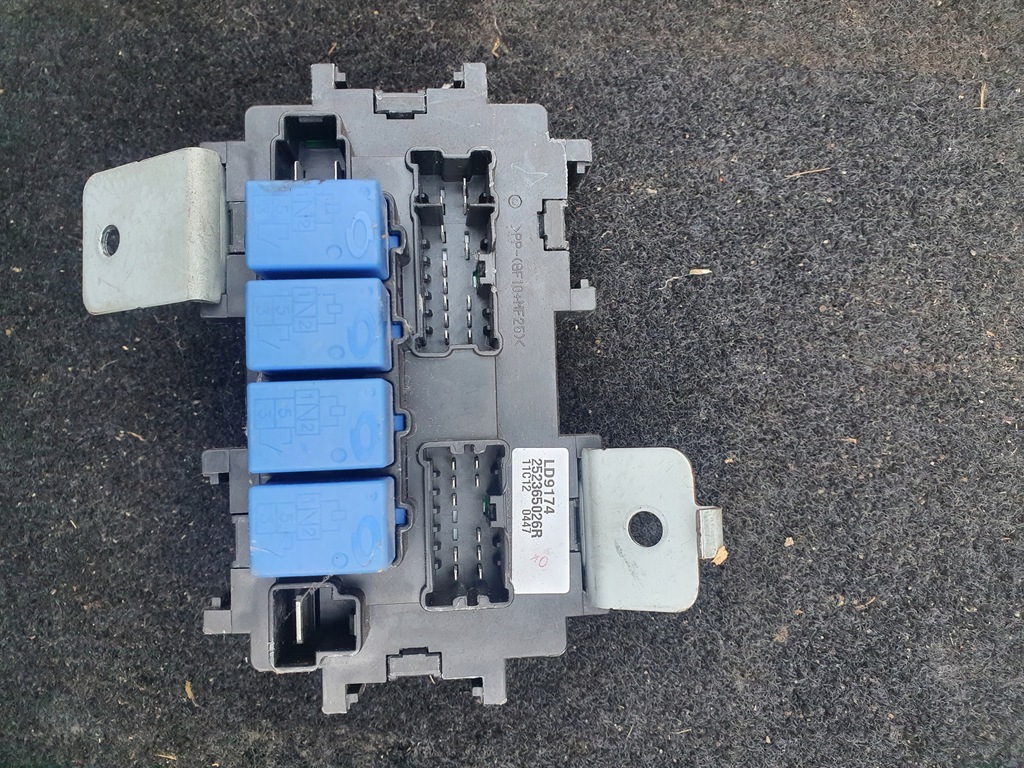 фото №1, Коробка запобіжників renault koleos 252365026r