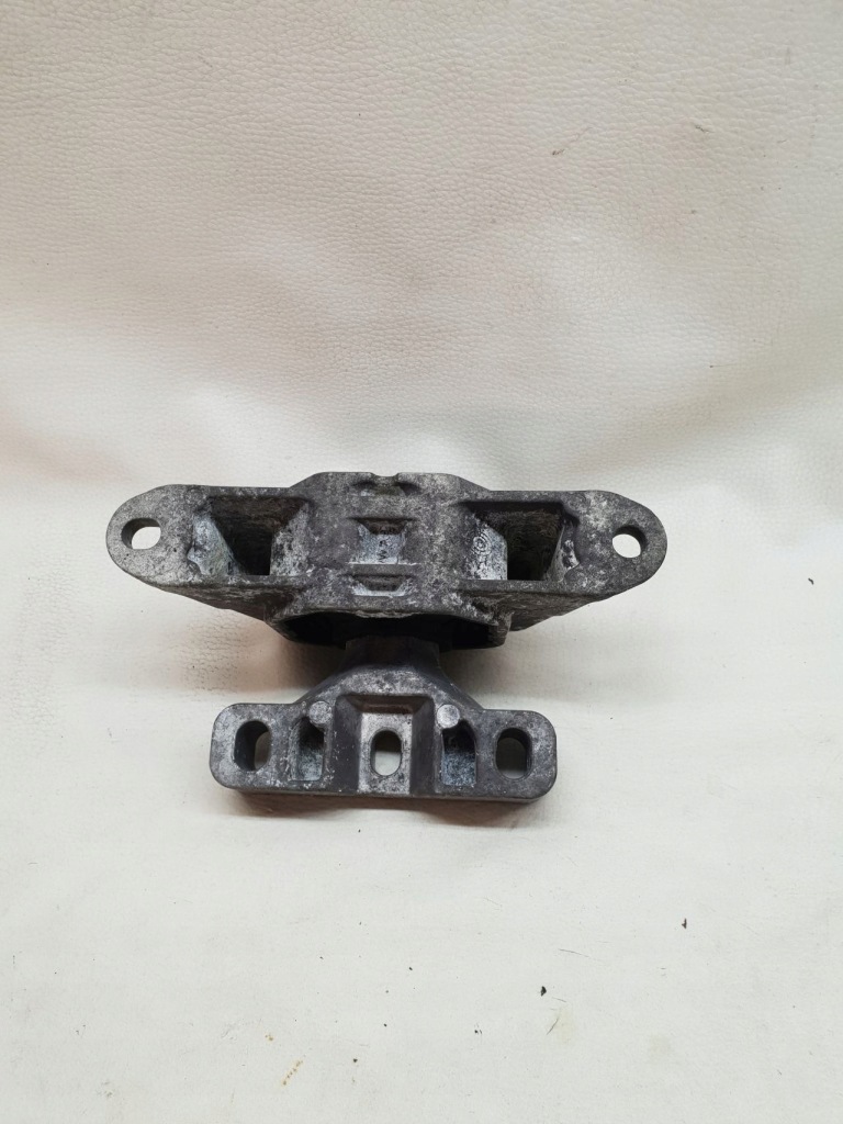 фото №5, Vw up 1s0 кронштейн подушка двигателя перед 1s0199262