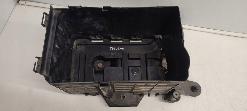фото №8, Корпус основание аккумулятор vw touran 1,9 tdi