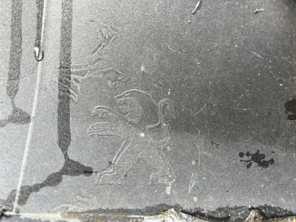 Бампер передний peugeot 308 t9 рестайлинг  решётка радиатора Цена