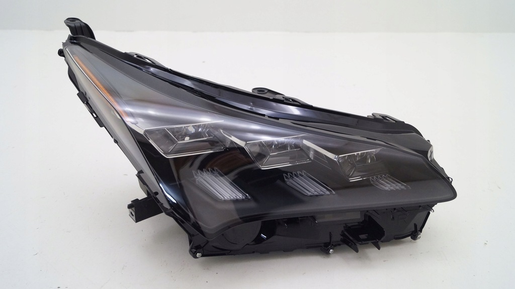 фото №1, Lexus nx 14-17 full led правый правая лампа