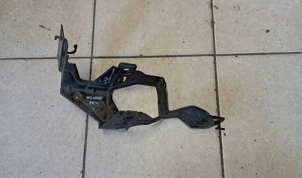 фото №1, Ford mondeo mk3 кронштейн кронштейн насоса abs
