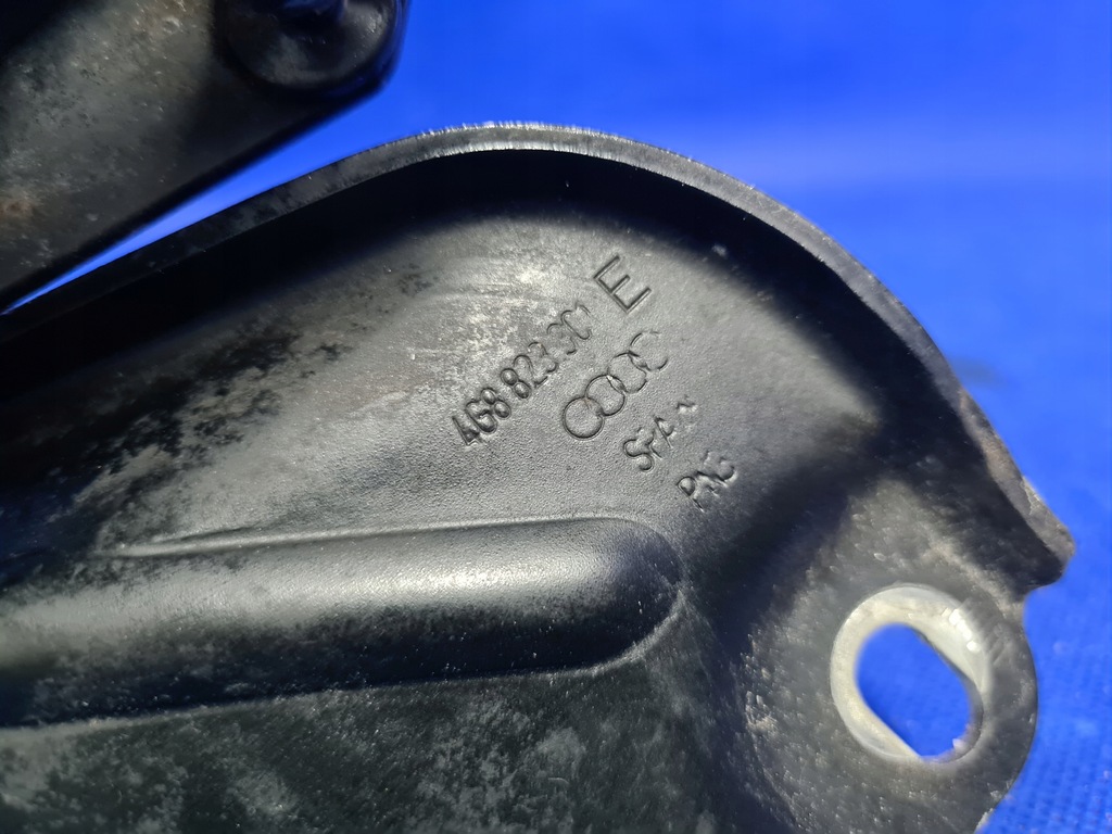 фото №9, Audi a6 a7 c7 4g петли капот правый левый 4g8823302e 4g8823301e ly9t оригинальный номер