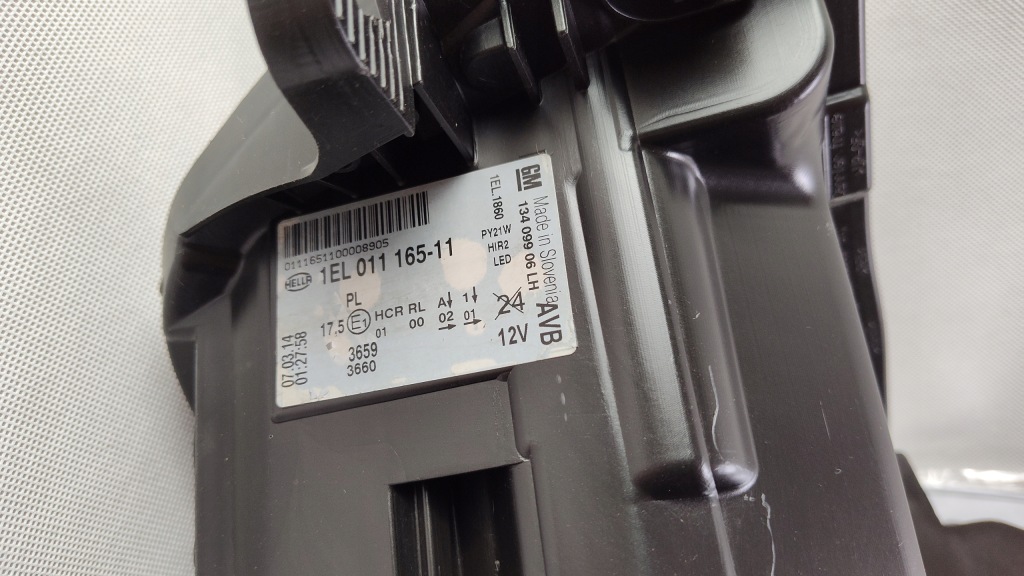 Opel insignia a рестайлинг  фара led левый фара левая 13409906 Оригинал