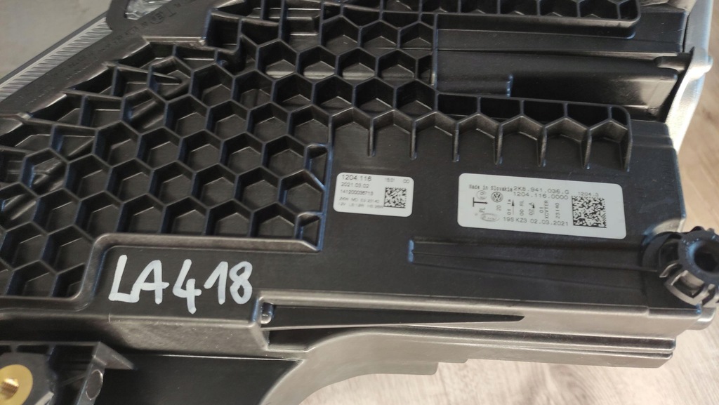 фото №10, Vw caddy iv лампа левая правая передняя перед led