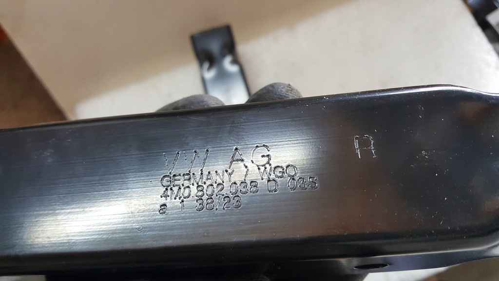 фото №9, Nowe оригінальні зона деформації перед vw audi bentley 4m0802037b 4m0802038d