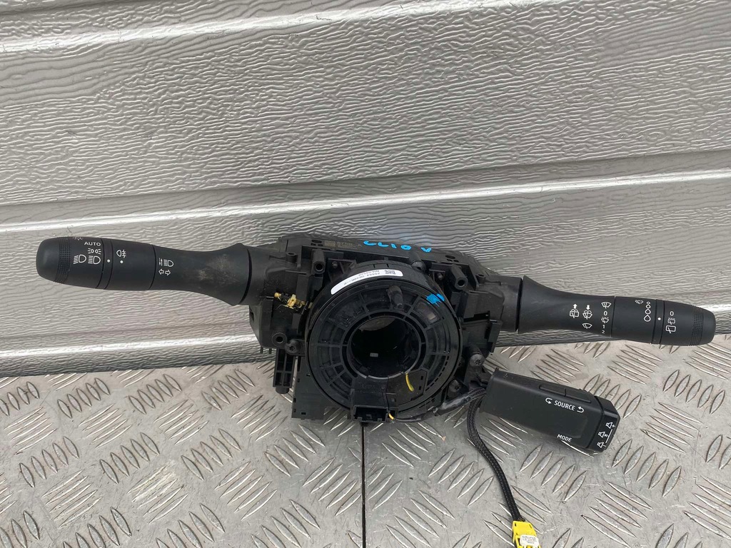 фото №1, Renault clio v переключатель комбинированный лента шлейф 255678675r