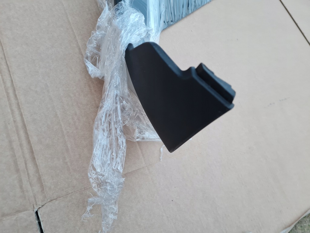 фото №14, Volvo xc40 18- спойлер накладка бампер перед