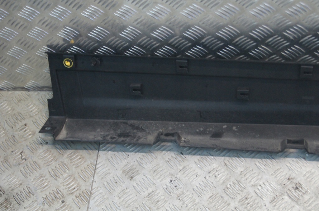 фото №9, Maserati levante молдинг порог правая