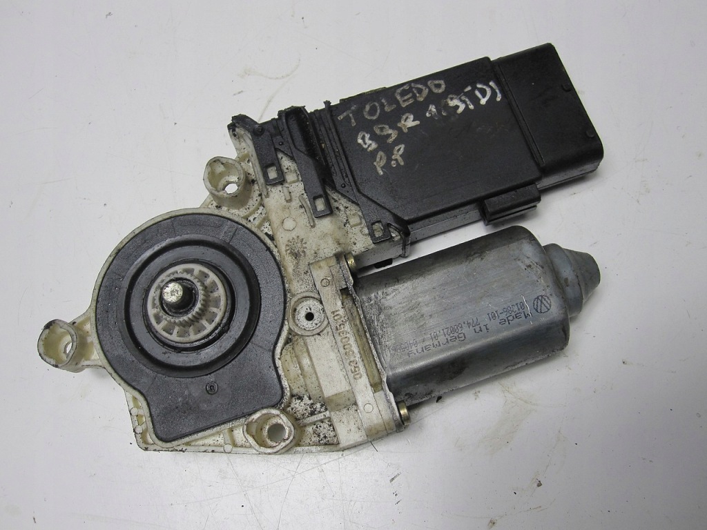 Купити Моторчик скло передній перед правий seat toledo ii 99r