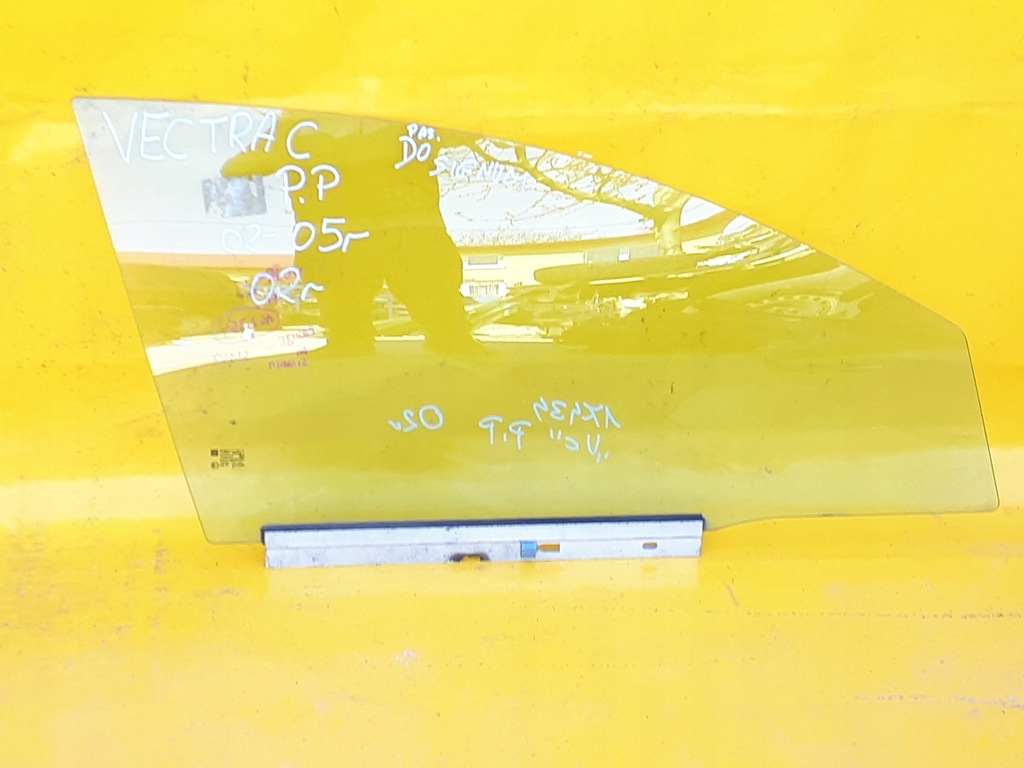 фото №1, Скло двері правий перед signum 02-05r 2002r