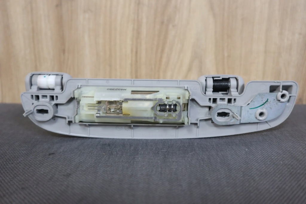 Mercedes w164 lift ручка стельовий ліва задній 1648100554 Ціна