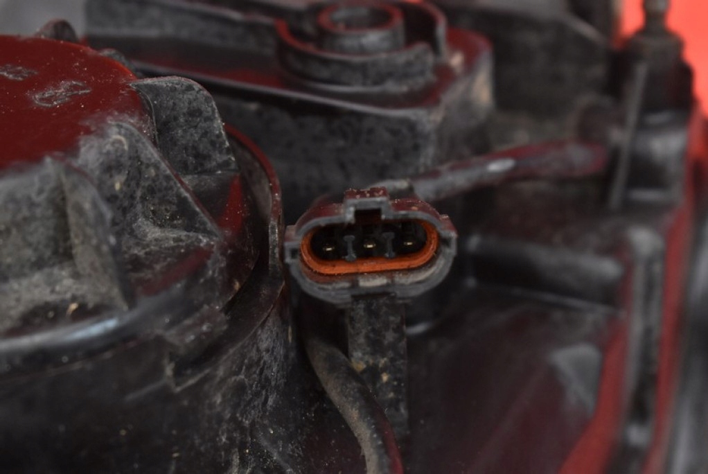 фото №6, Фара правый лампа перед eu 0k2fa51020r kia carens 2 ii 02-06