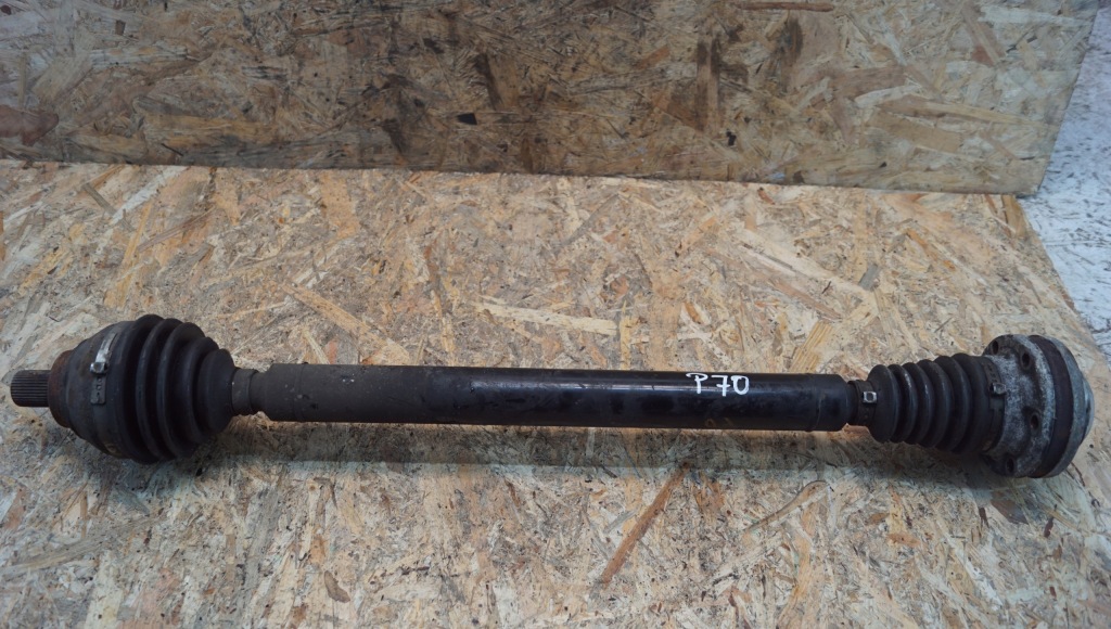 Приводной вал правая  перед skoda superb 2 рестайлинг  2.0 tdi 1k0407272tm Недорого