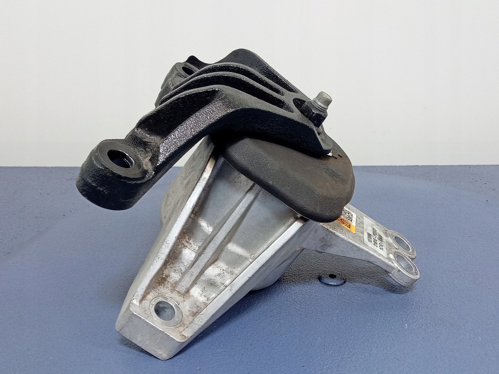 фото №4, Hyundai tucson iv 1.6 hybrid подушка двигуна