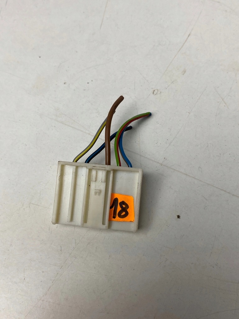 фото №7, Штекер лампи задня задній bmw e87 5pin