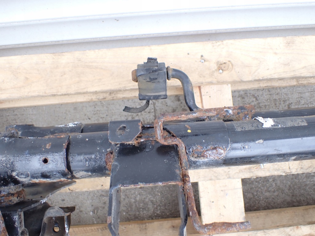 фото №12, Подрамник задняя балка задняя подвеска citroen ds5 hybrid europa