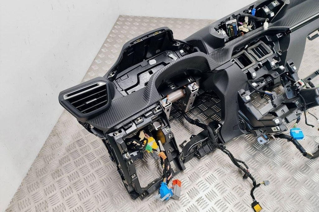 фото №14, Панель приладів приладова, панель приладів peugeot 208 9820860280 1.2l бензиновий 50kw 2023