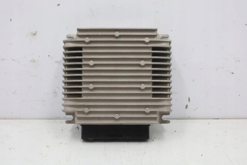 Купити Модуль підсилювач аудіо tesla model s p85 2015r 1004833-10-a