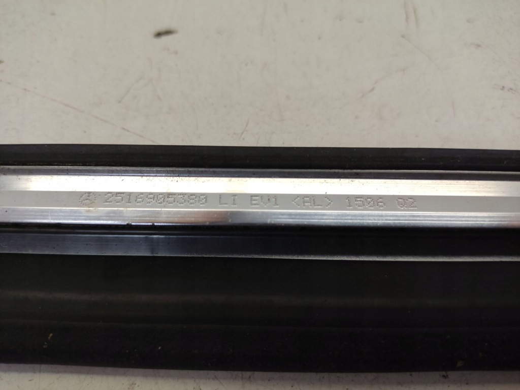 Mercedes-benz r w251 2007 молдинг стекло задний a2516905380 Киев