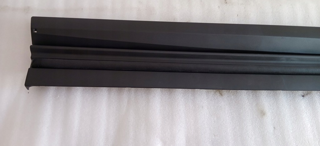 фото №2, Lexus rx молдинг дверь левая перед 75072-48100