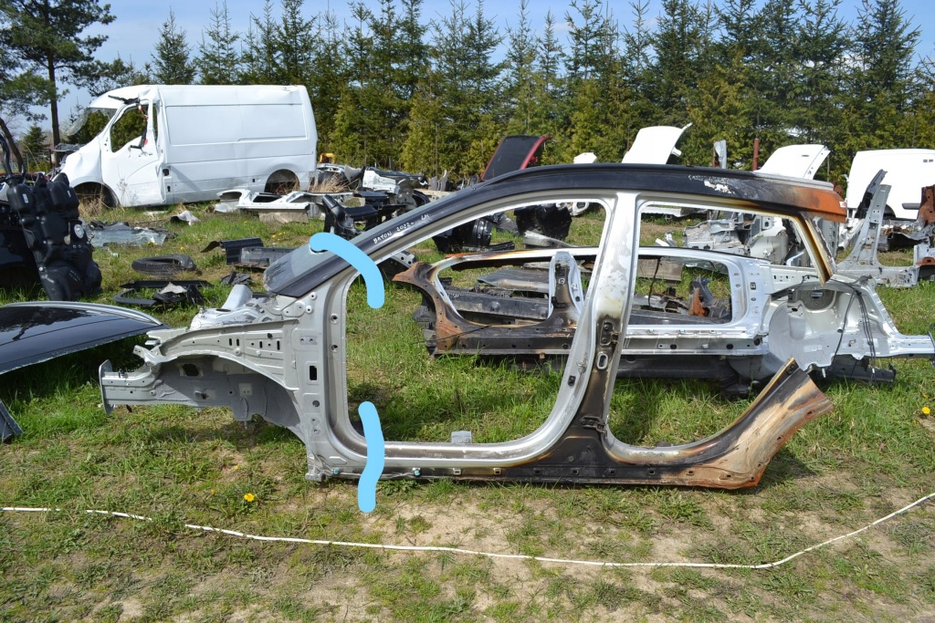 фото №1, Hyundai bayon порог, блок двигателя левый