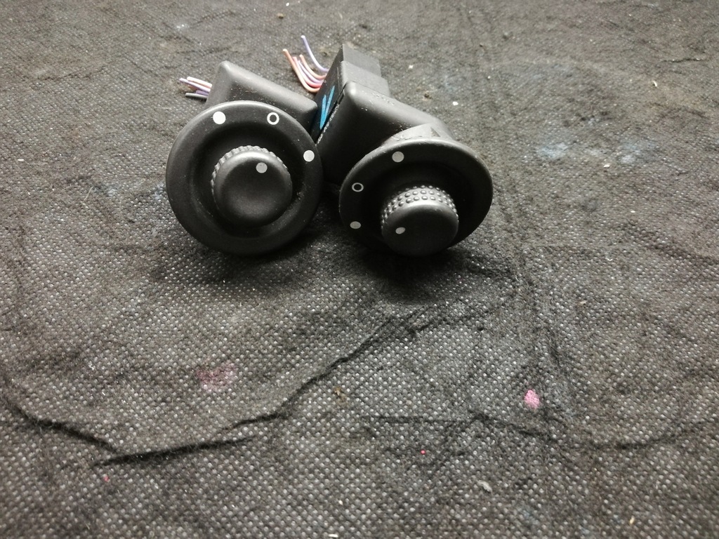 фото №1, Renault блок управления регулировки зеркал