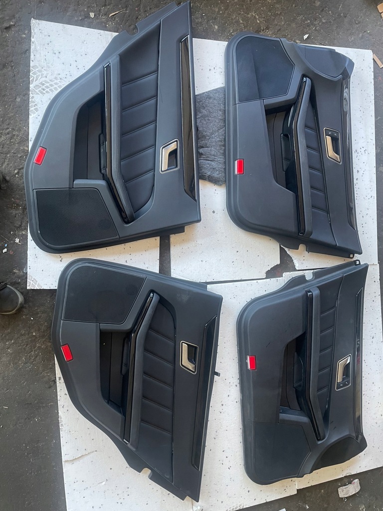 фото №8, Mercedes w212 sedan сиденья заднее сиденье обшивки шторка