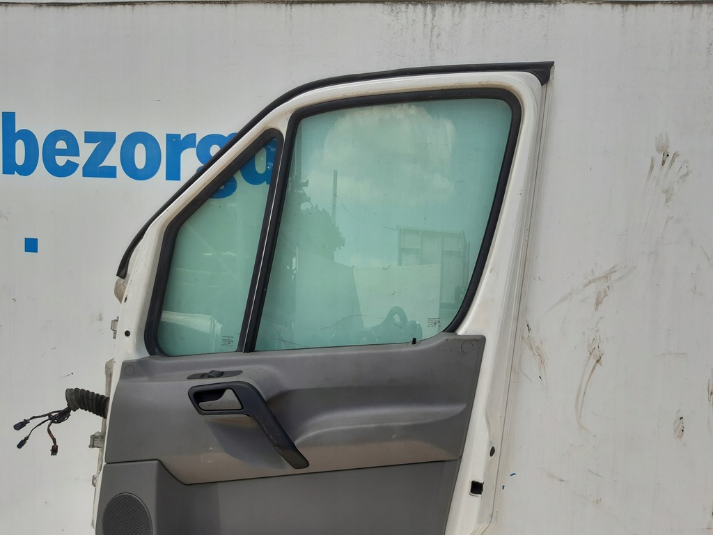 фото №7, Vw crafter дверь передние правое целый