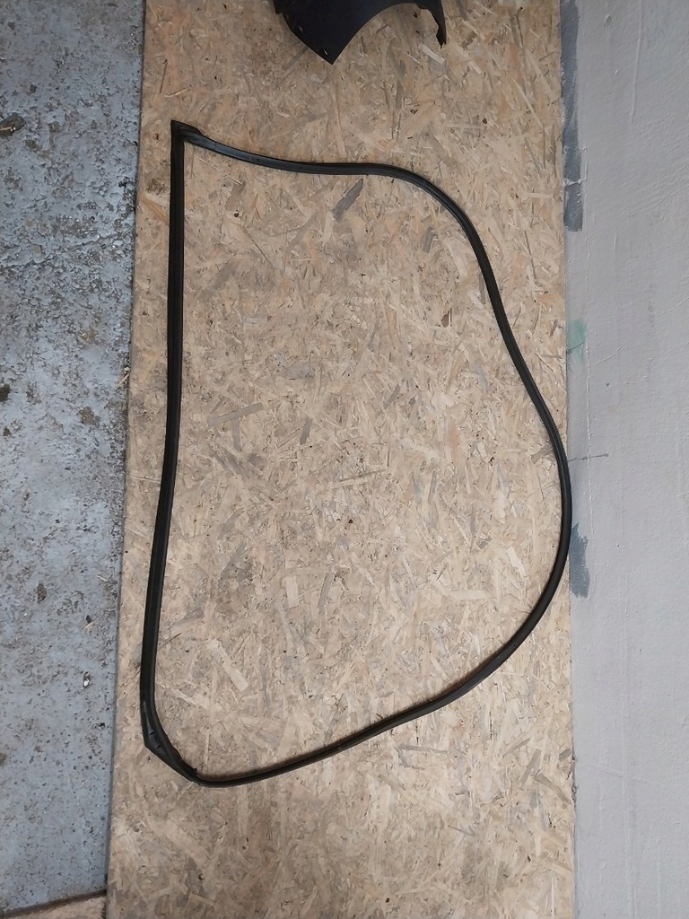 фото №1, Renault kadjar прокладка двері права перед 808305263r