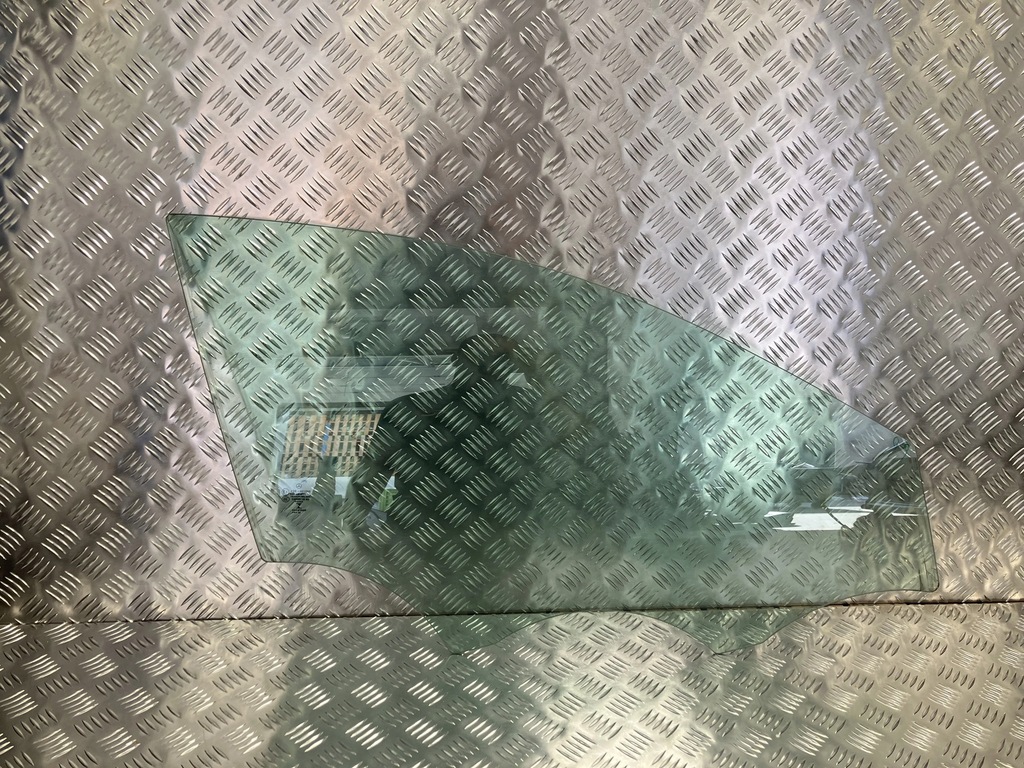 фото №1, Стекло дверь правый перед mercedes gla x156 2018 r