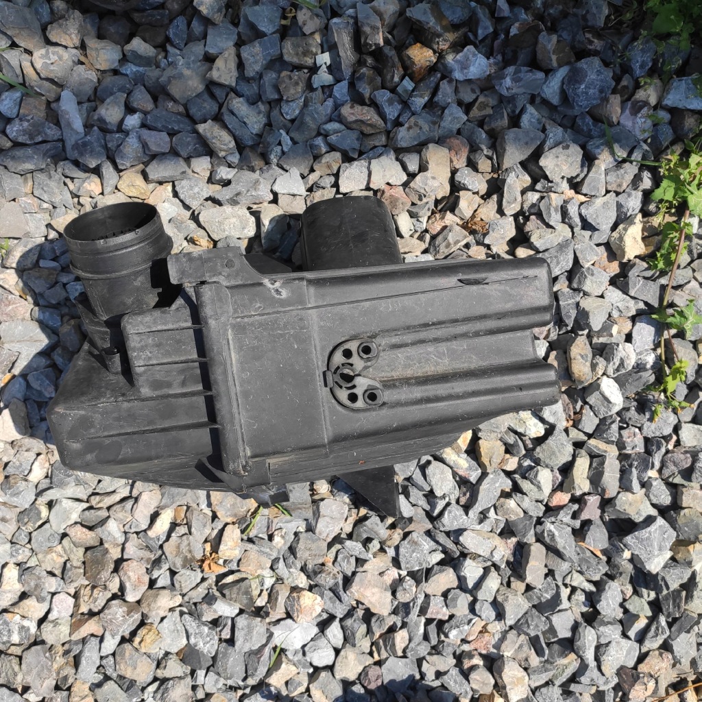 фото №6, Корпус фильтра воздуха vw polo 4 9n панель фары 1.4