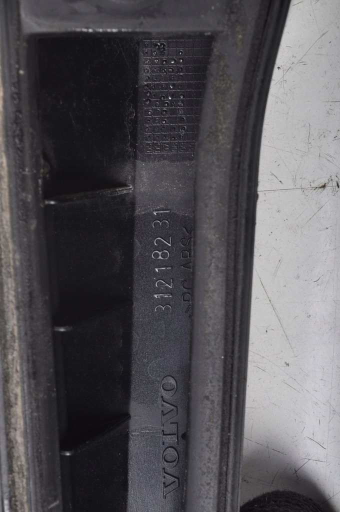 фото №7, Volvo c30 накладка молдинг кришки