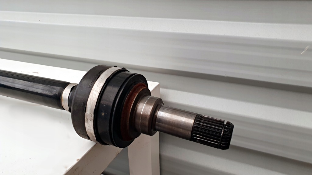 фото №4, Bmw g30 приводной вал левый задняя 8664625