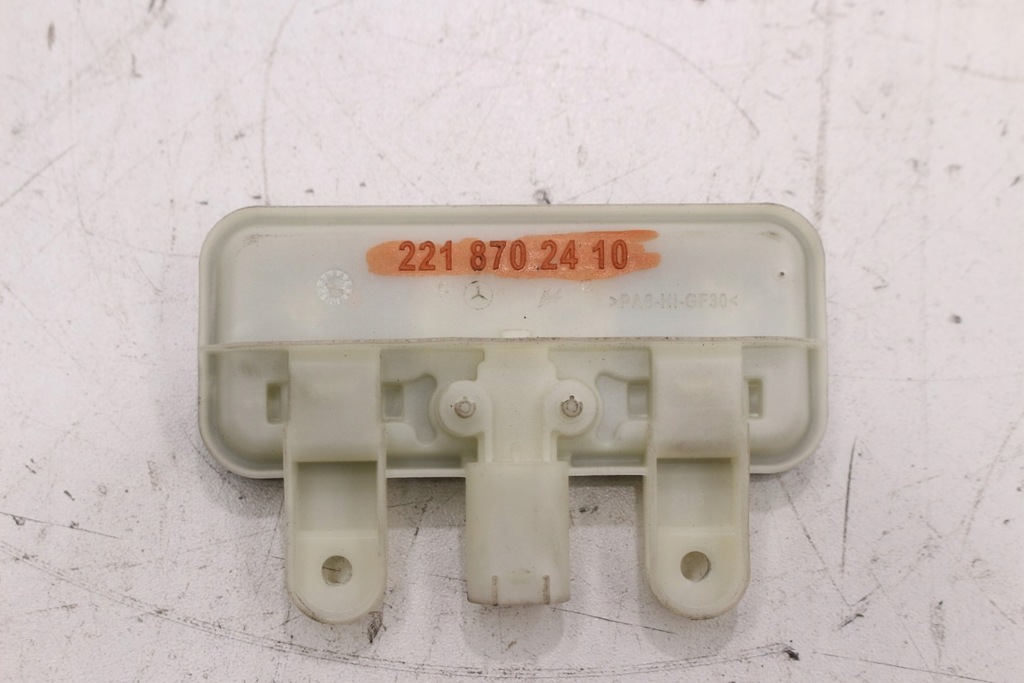 фото №5, Микровыключатель крышки mercedes w212