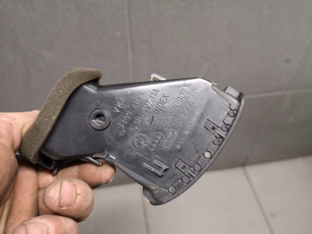 фото №8, Решітка обдув права audi a8 d2 4d0820902j