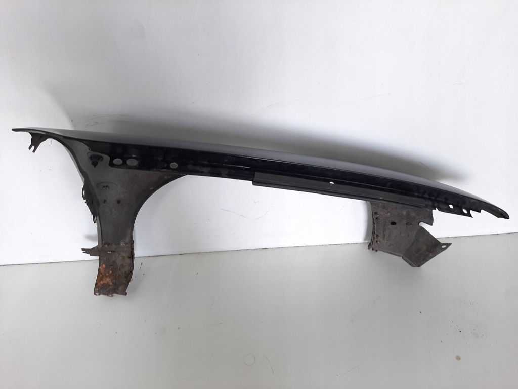 Audi a4 b5 универсал 97r крыло  левое  перед kod ly9b Недорого