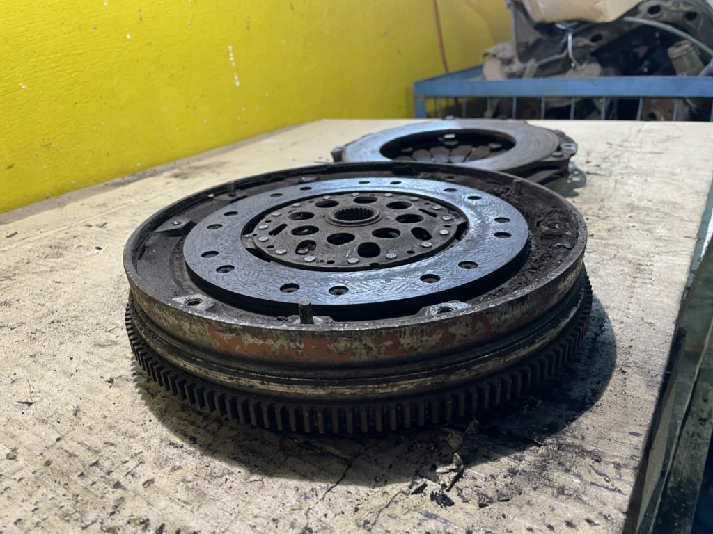 фото №7, Зчеплення комплект двомасовий маховик sprinter 2.3d